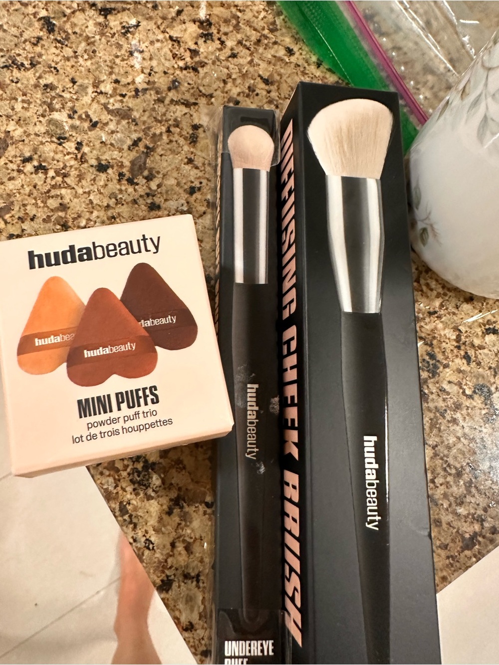 HUDA BEAUTY set